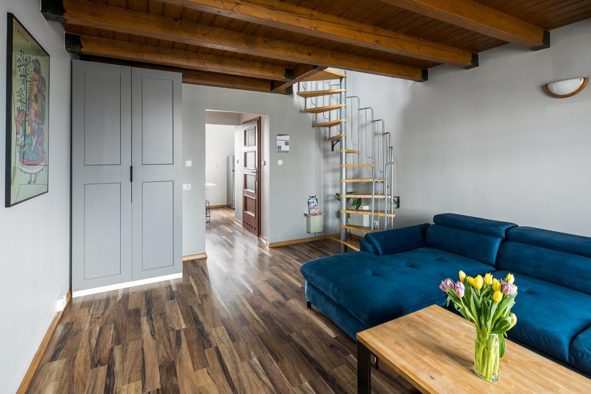 Apartment Corner House