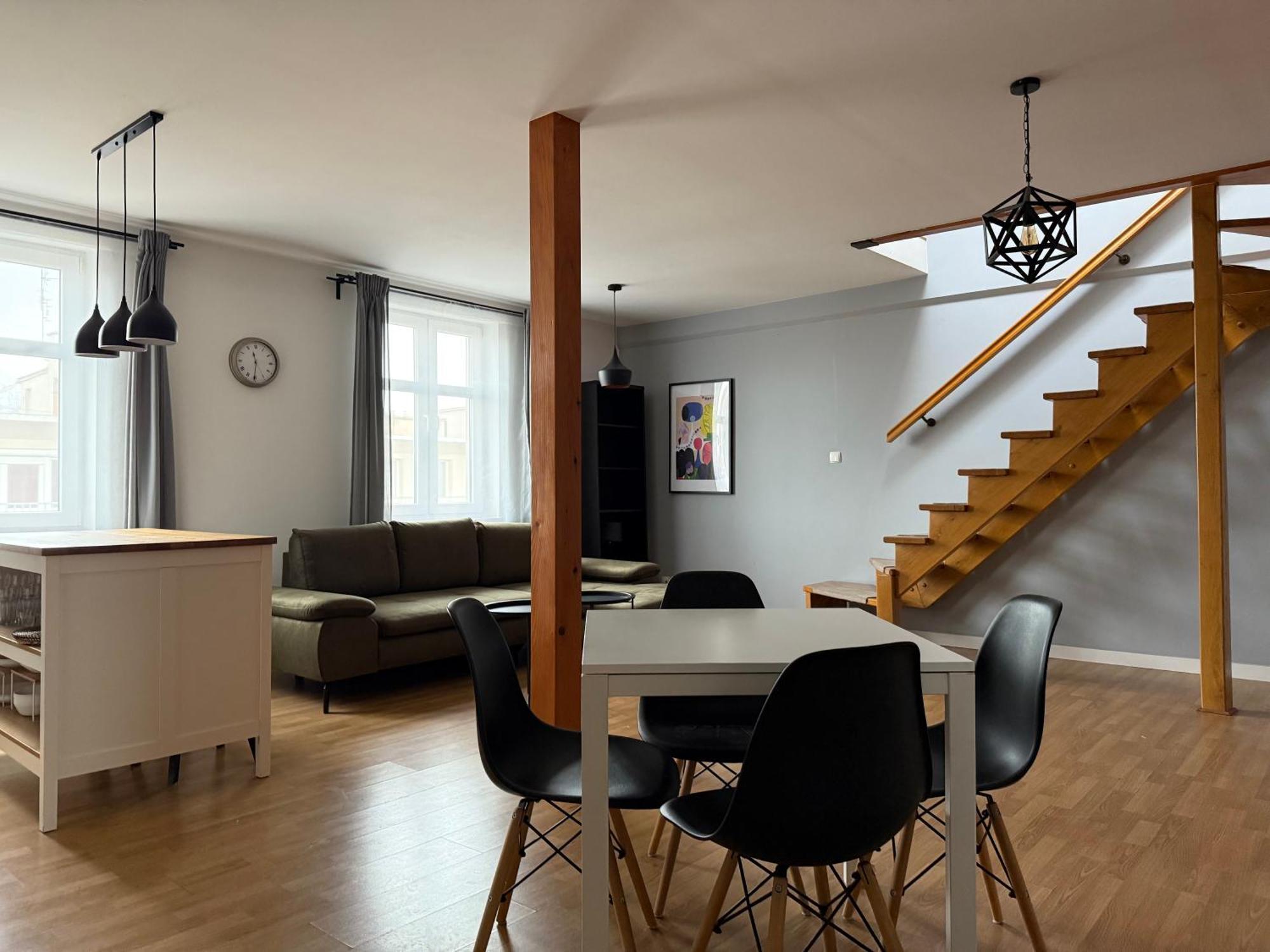 Apartment Corner House *